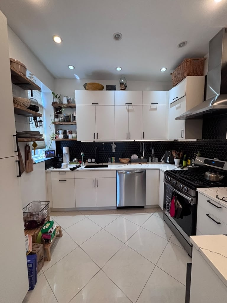 38 Lewis Avenue - Photo 2