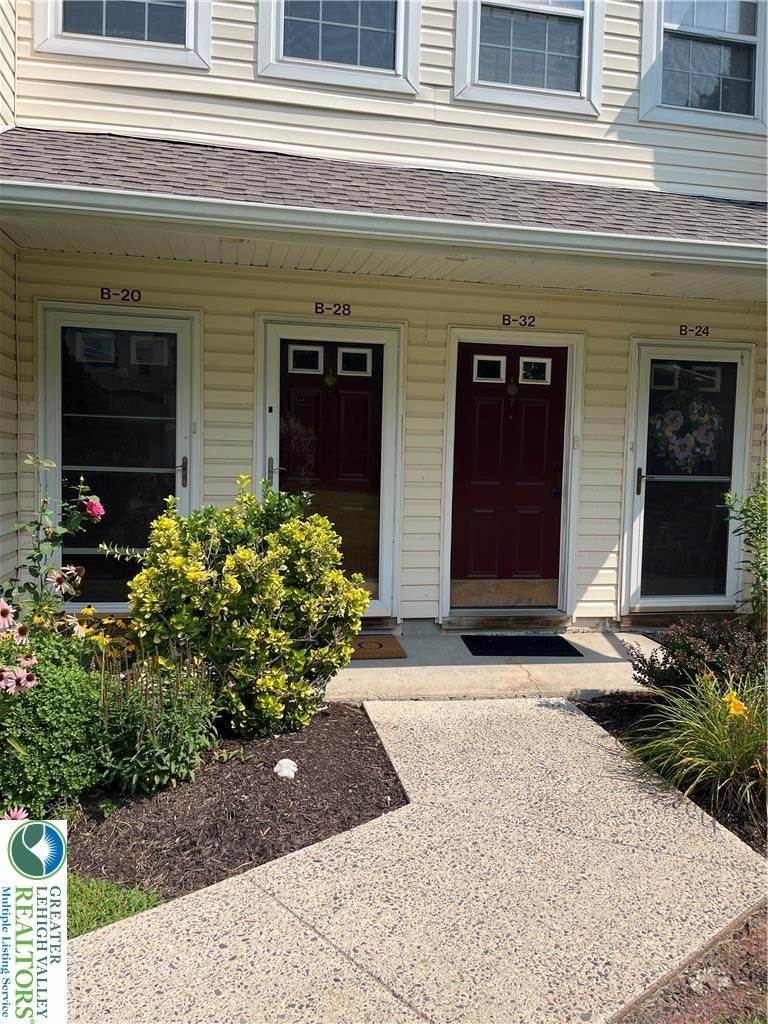 28 Wagon Wheel Road - Photo 12