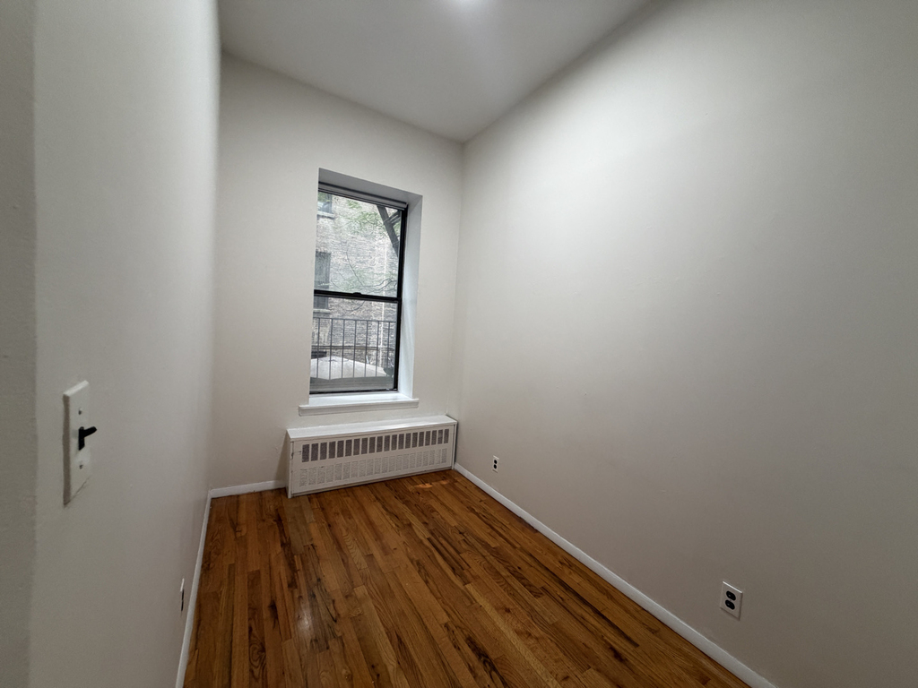 West 82nd Street and Amsterdam Ave  - Photo 6