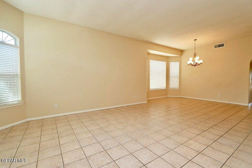 1455 Cherokee Ridge Drive - Photo 3