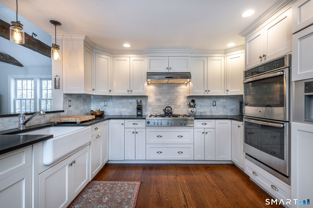 255 Woodbury Road - Photo 9
