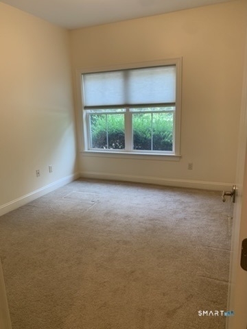 102 Edgewater Circle - Photo 5