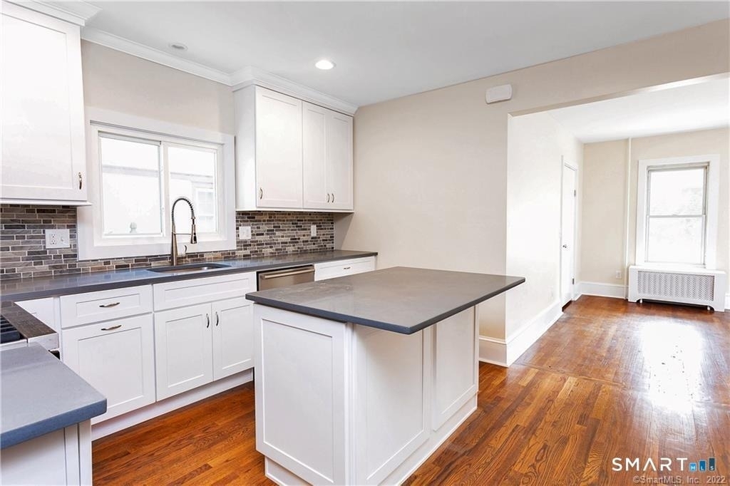 68 Leonard Street - Photo 11