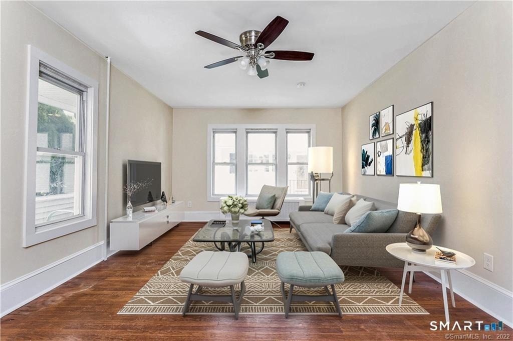 68 Leonard Street - Photo 2