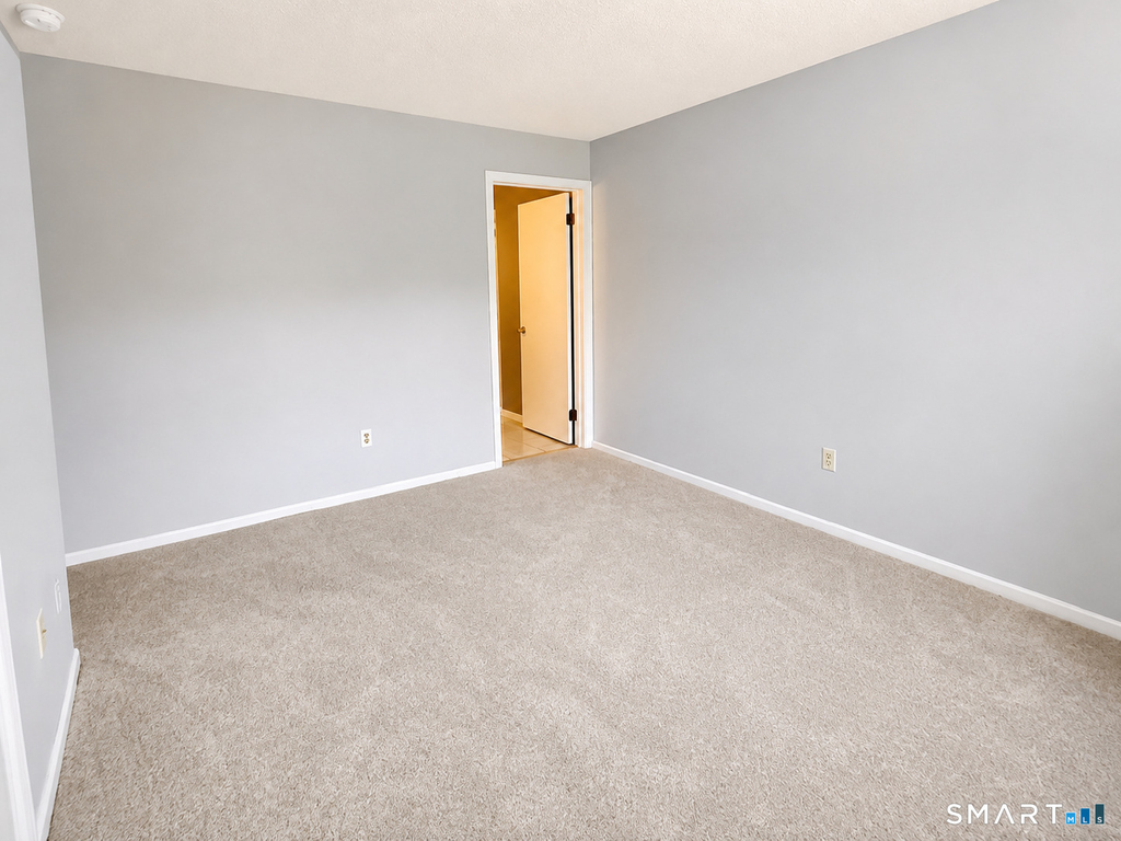501 Summer Hill Drive - Photo 16
