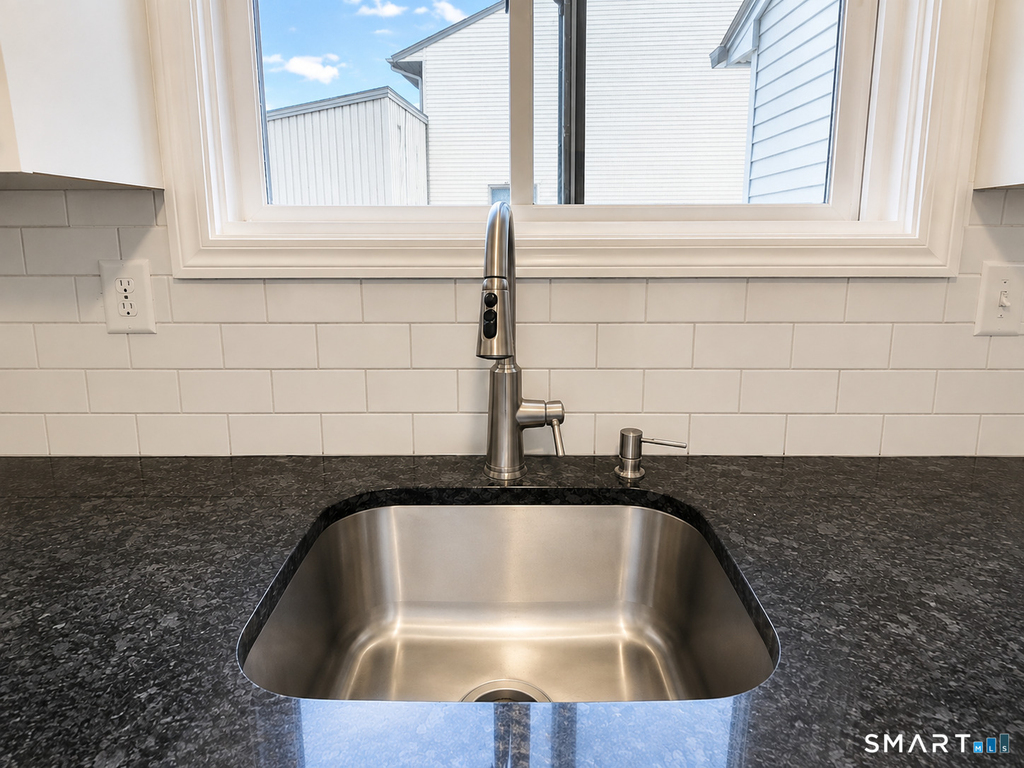 501 Summer Hill Drive - Photo 6