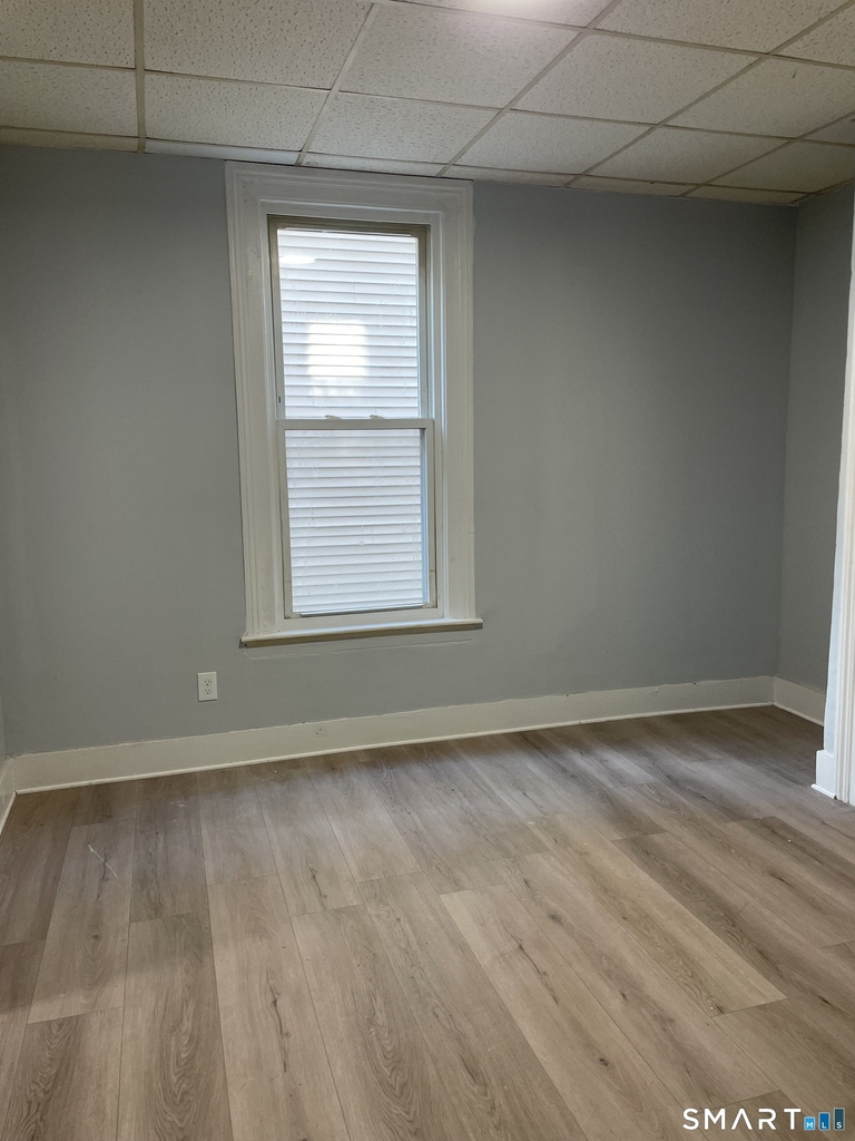 1086 Main Street - Photo 2