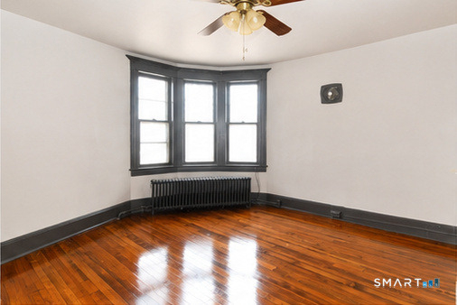 2341 Barnum Avenue - Photo 3