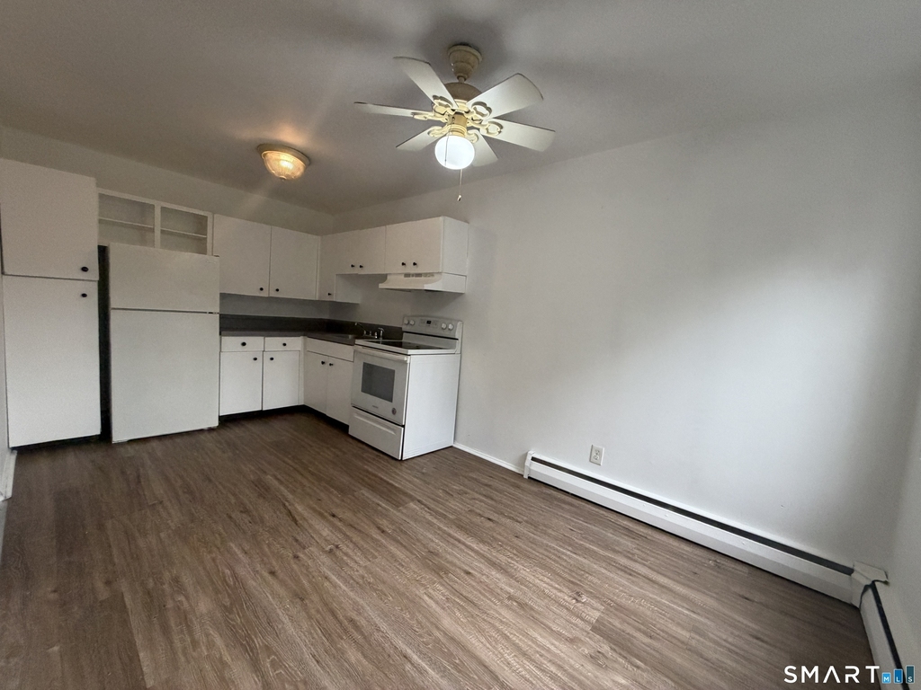 438 Middle Turnpike - Photo 6