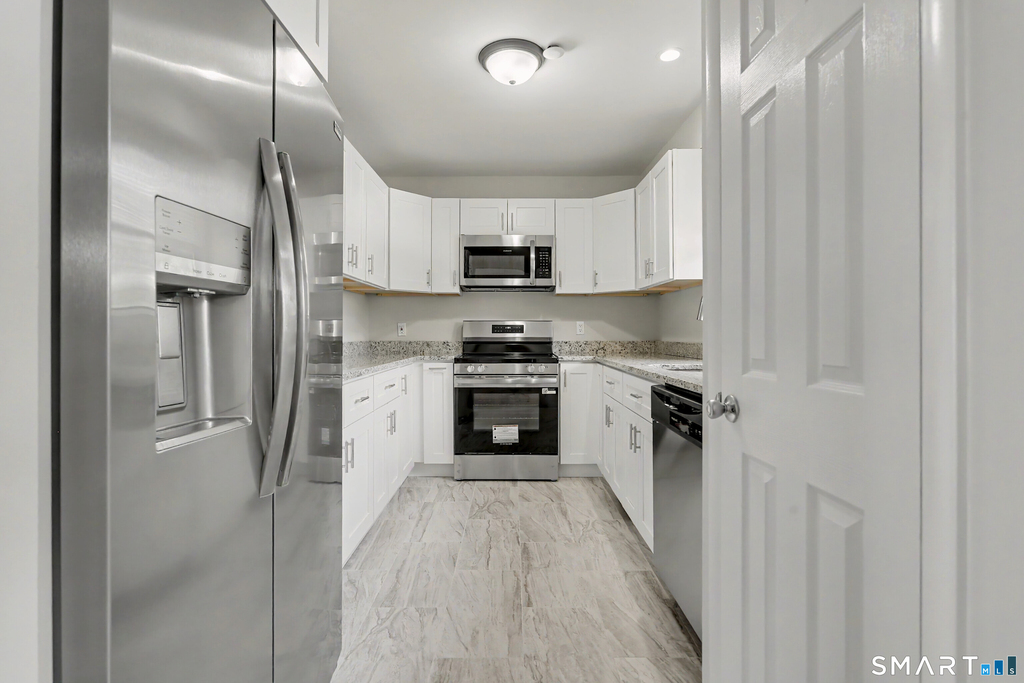 330 Savin Avenue - Photo 4