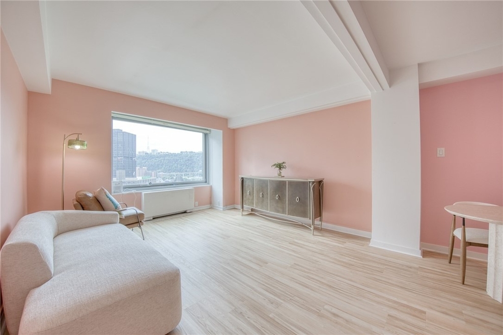 320 Fort Duquesne Blvd - Photo 20