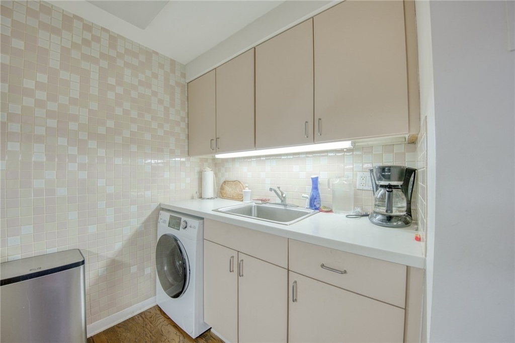 320 Fort Duquesne Blvd - Photo 23