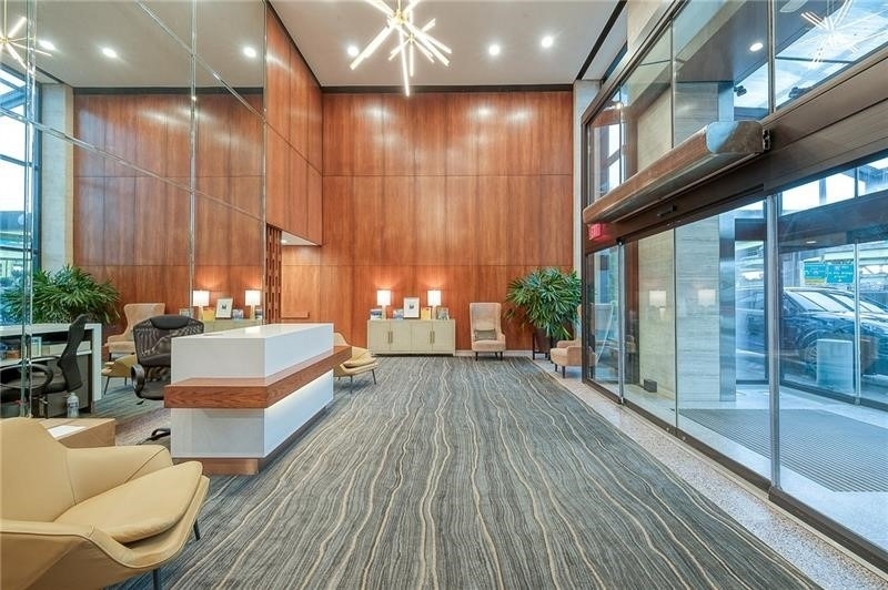 320 Fort Duquesne Blvd - Photo 8