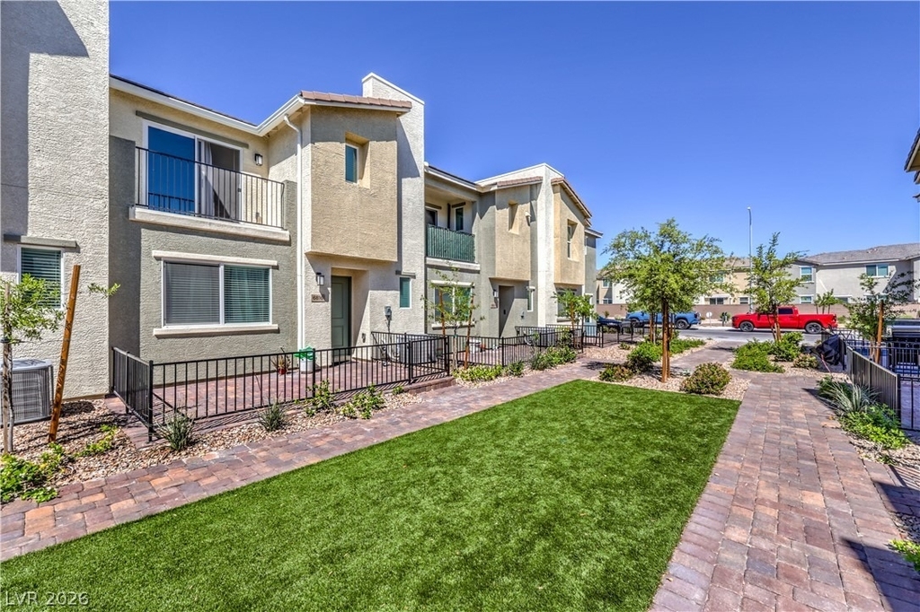 6816 Citron Mist Court - Photo 2