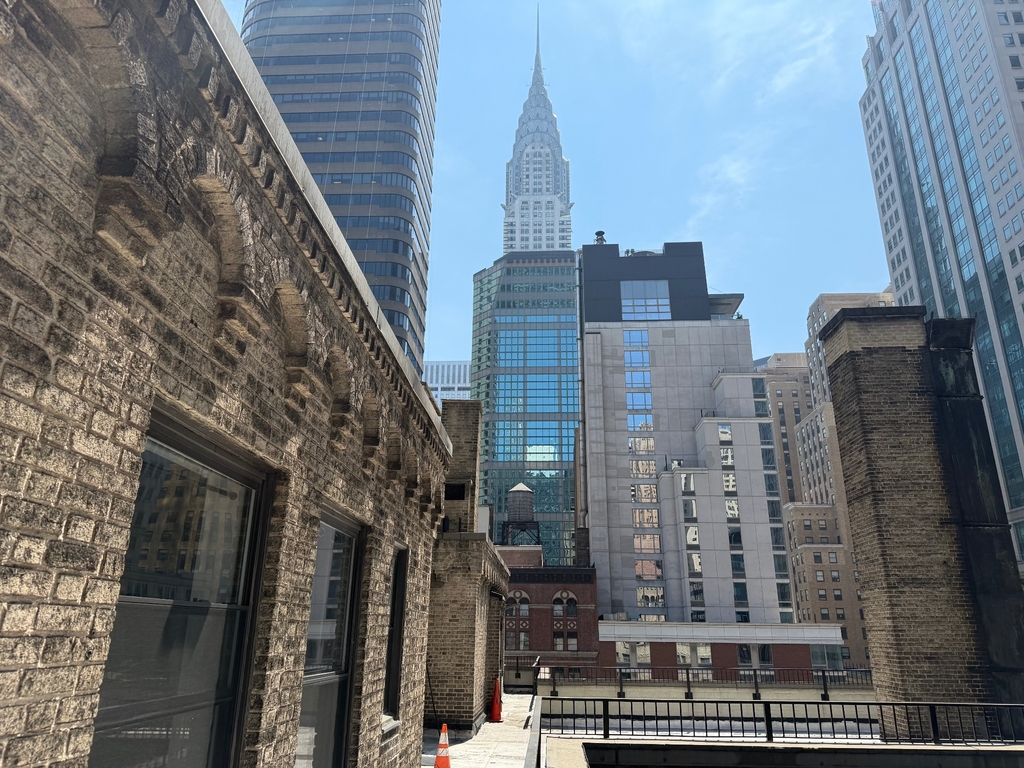 140 East 46th Street - Photo 6