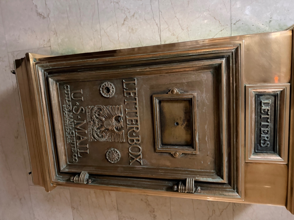 140 East 46th Street - Photo 10