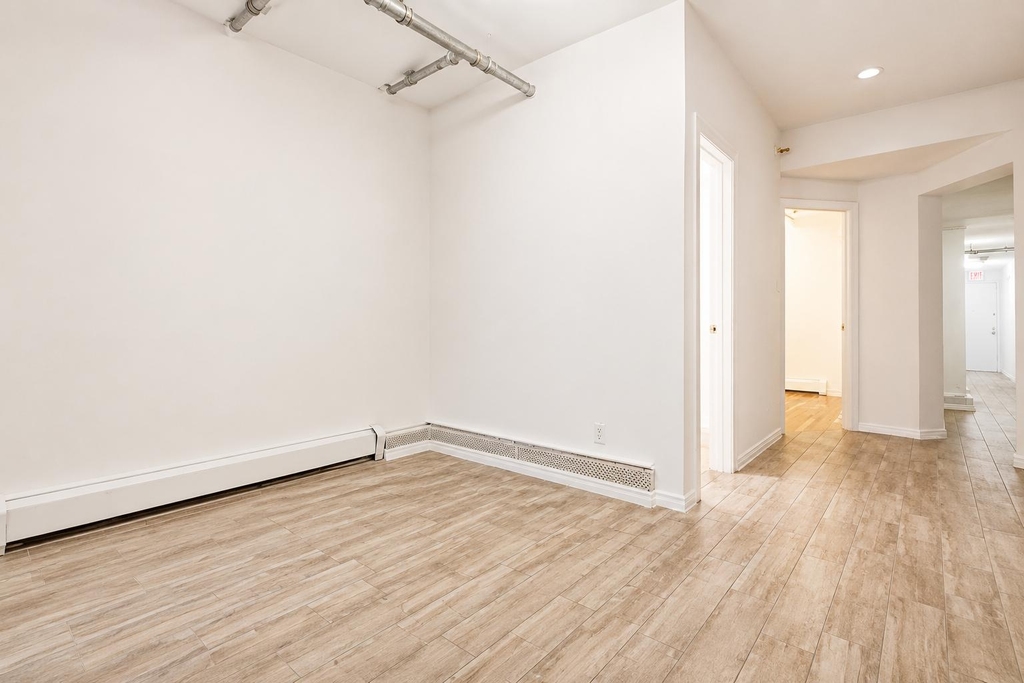 188 Claremont Avenue - Photo 2