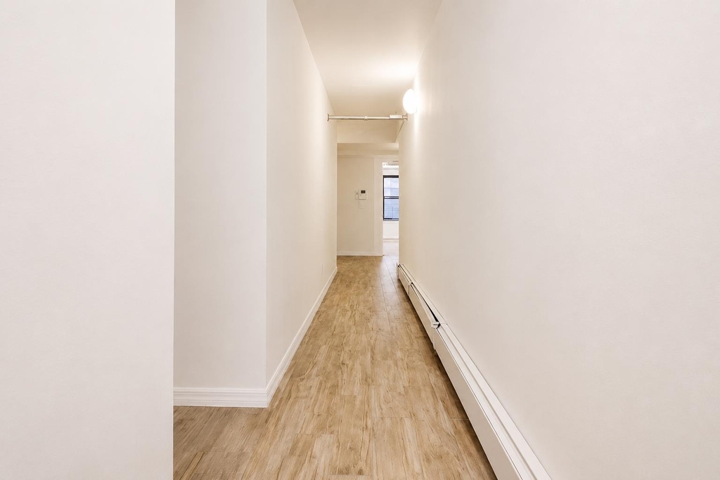 188 Claremont Avenue - Photo 10