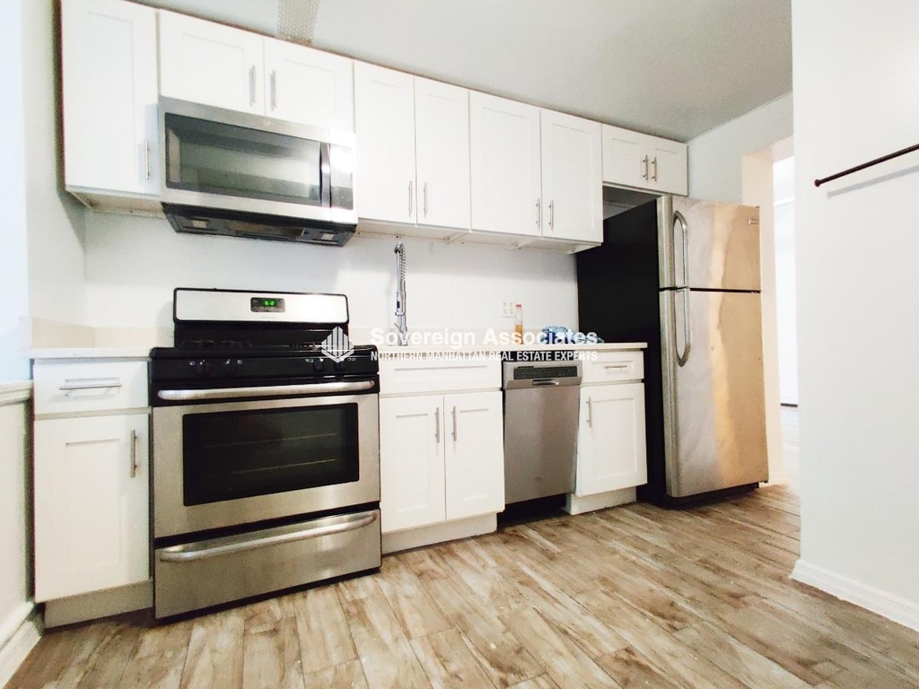 188 Claremont Avenue - Photo 10