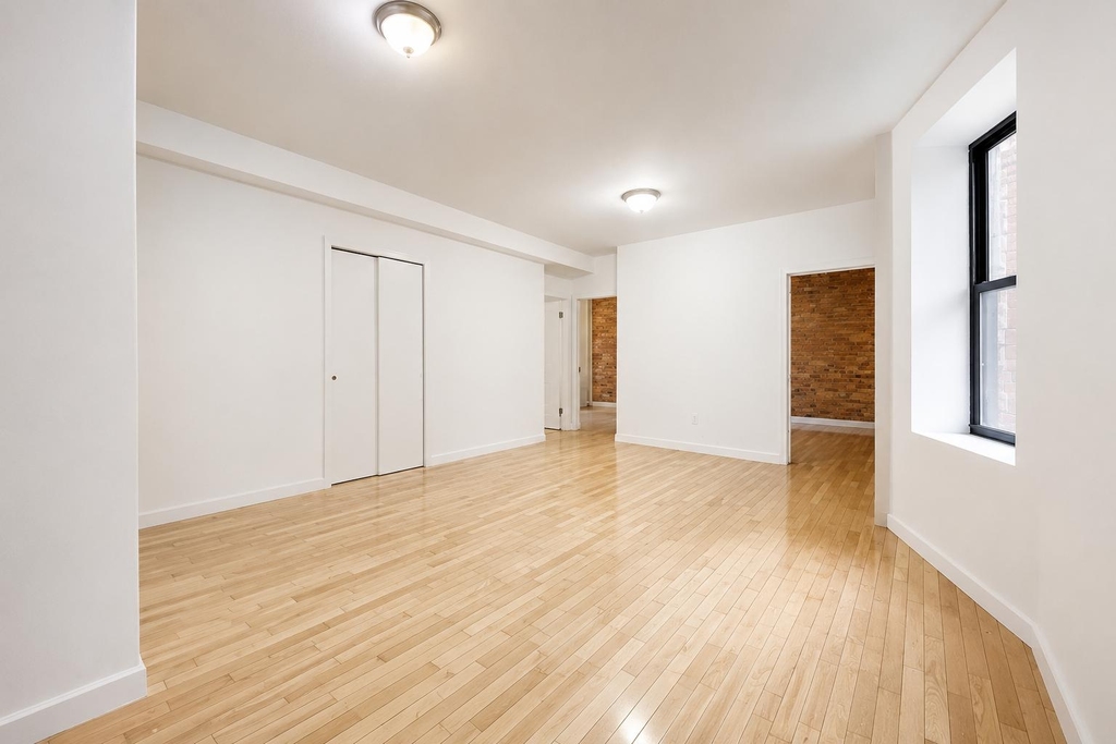 3139 Broadway - Photo 0