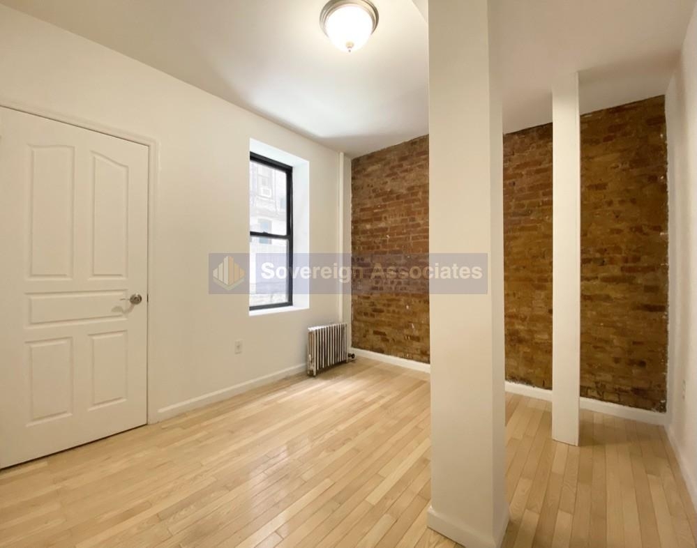 3139 Broadway - Photo 10