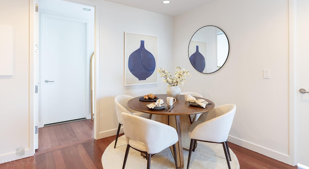 West 67th Street - Photo 4