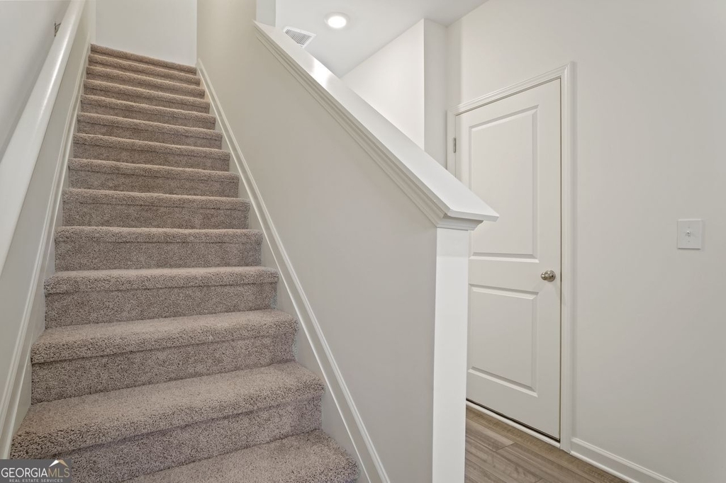 541 Magnolia Circle - Photo 4