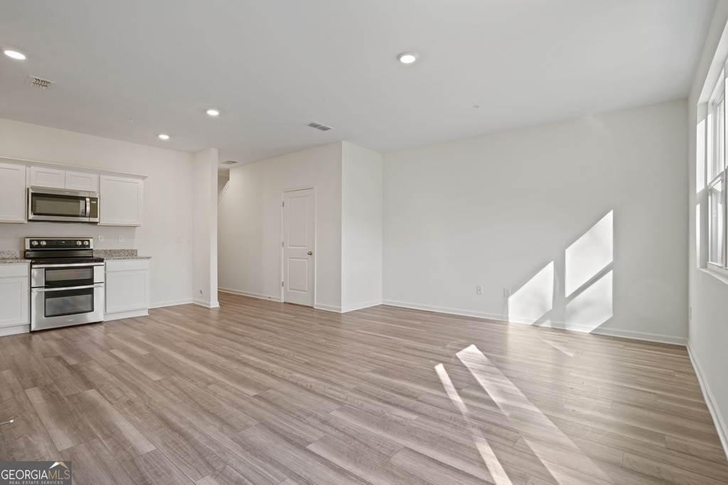 541 Magnolia Circle - Photo 10