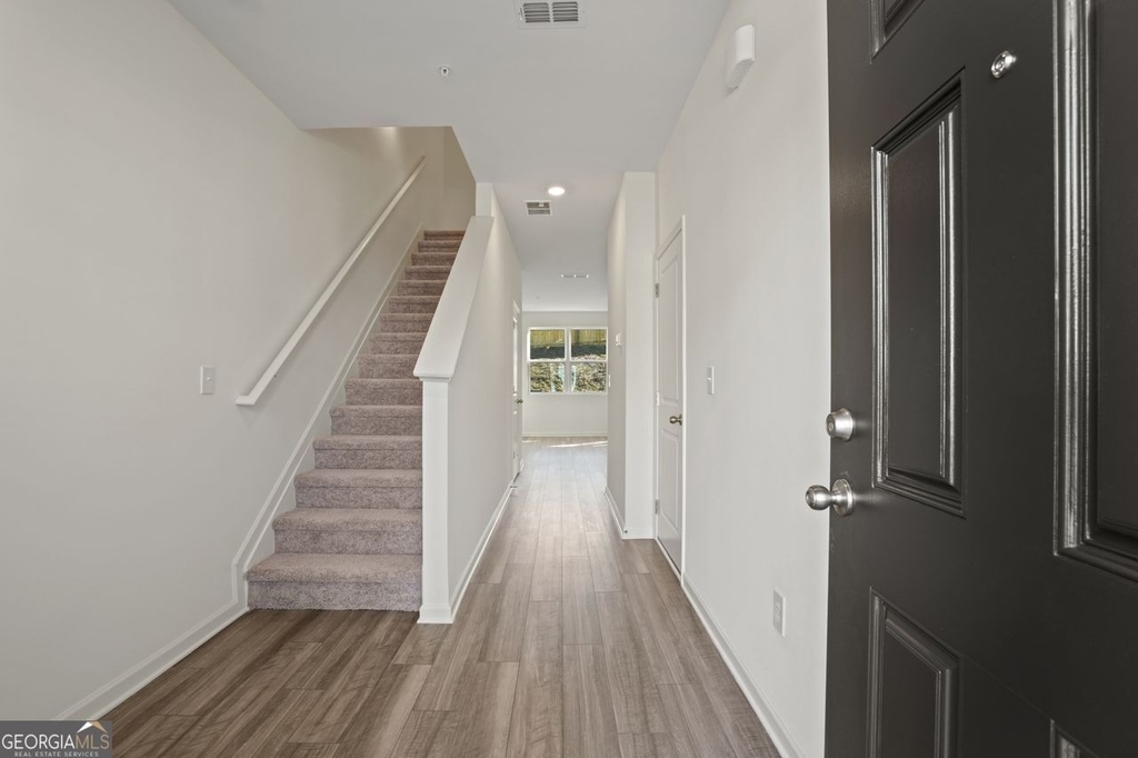 541 Magnolia Circle - Photo 3
