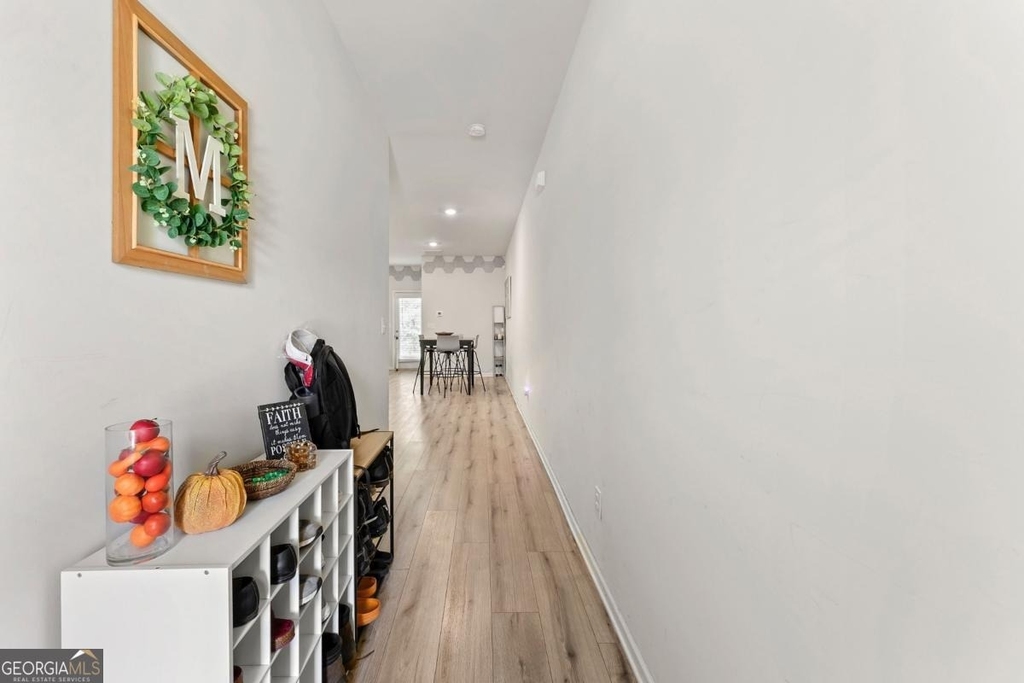 1840 Fabian Way Sw - Photo 1