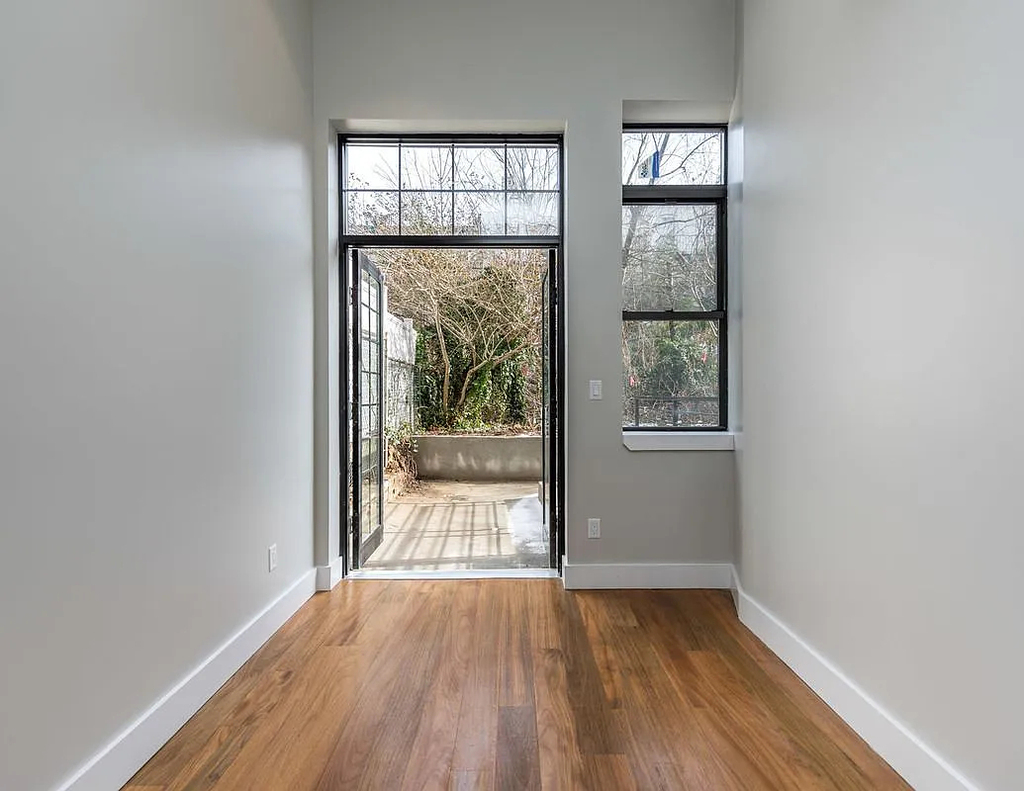 228 Kingsland Avenue - Photo 5