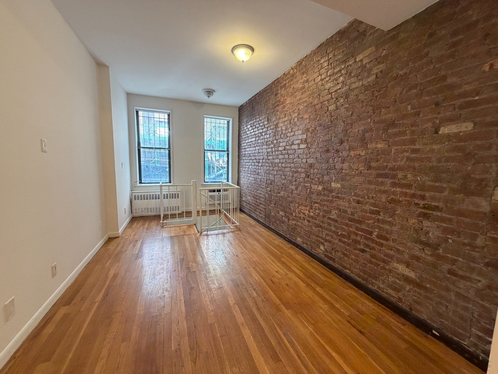 East 39th Street and 3rd Ave - Photo 1