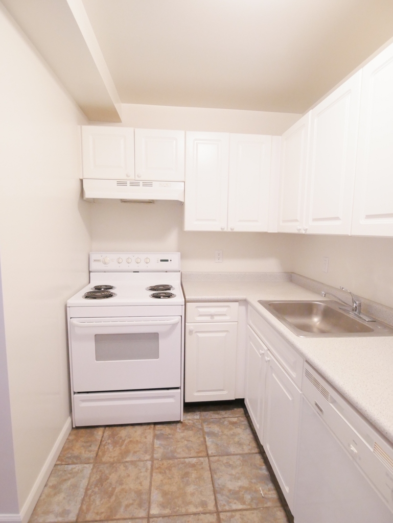 225 East 85th Street - Photo 8