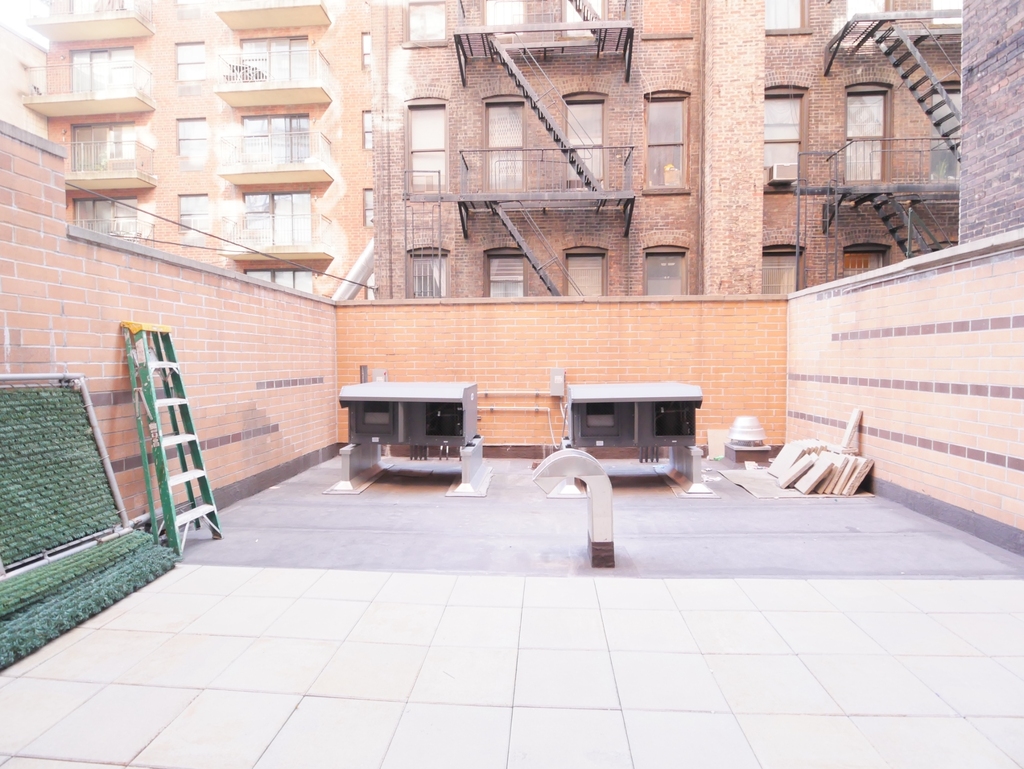 225 East 85th Street - Photo 12