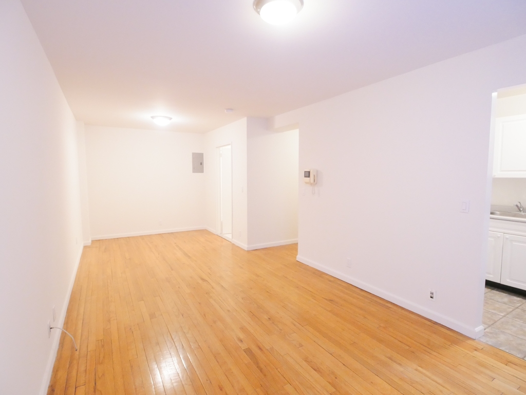 225 East 85th Street - Photo 2