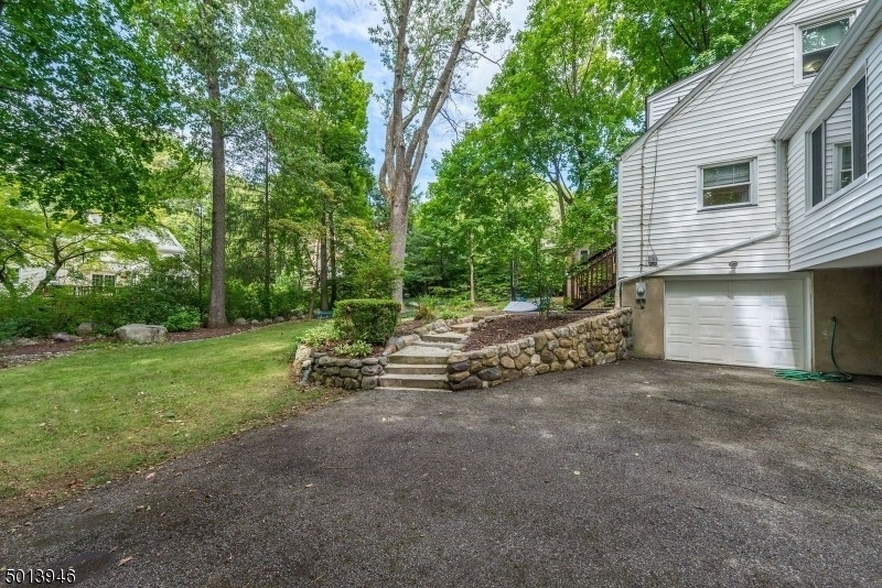 329 Morris Ave - Photo 18