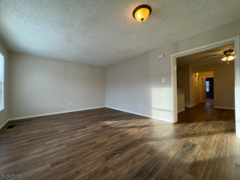 42 Burlington Ct - Photo 4