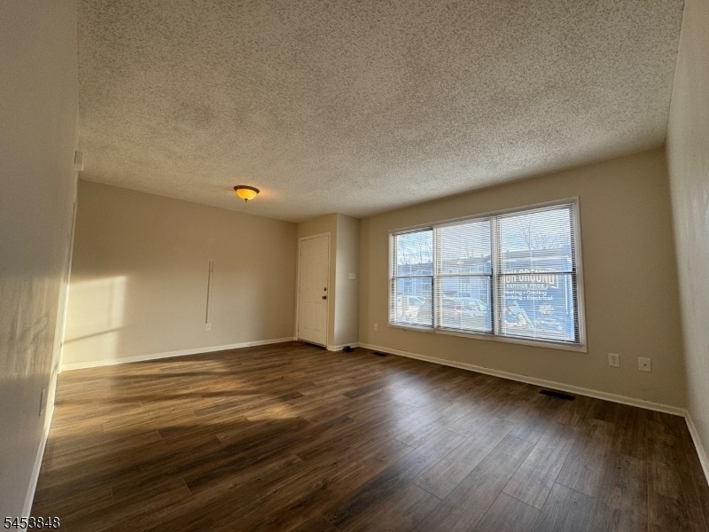 42 Burlington Ct - Photo 2