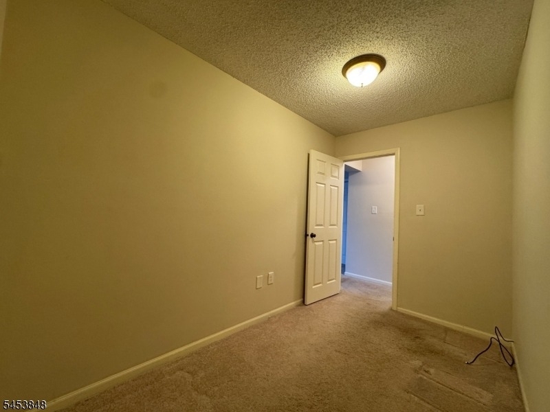 42 Burlington Ct - Photo 31
