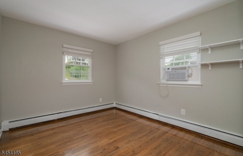 83 Chestnut St - Photo 7