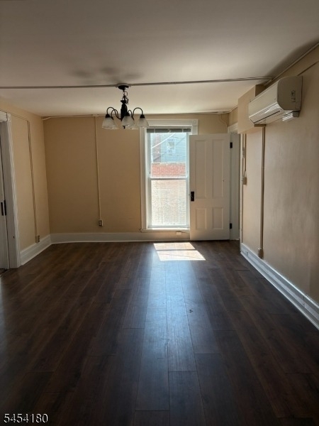 124 Spring St - Photo 15