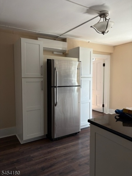 124 Spring St - Photo 8