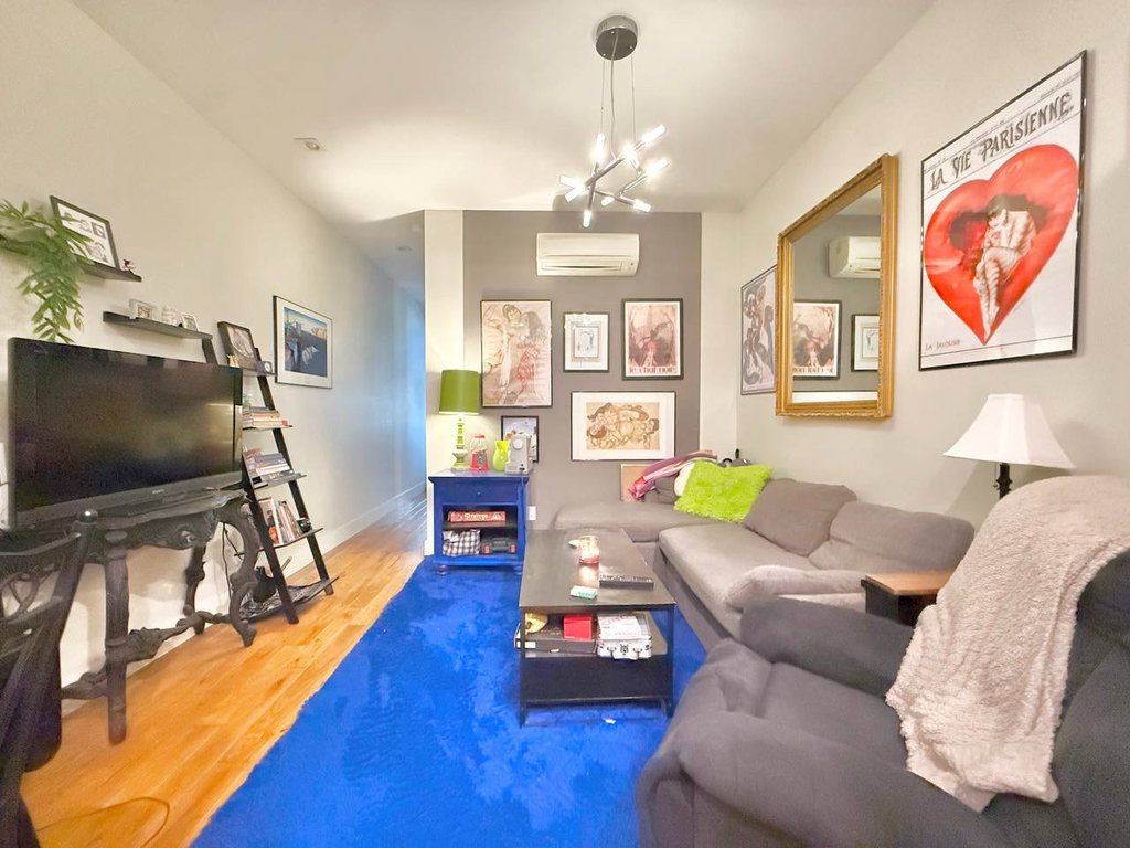 1534 Putnam Avenue - Photo 0