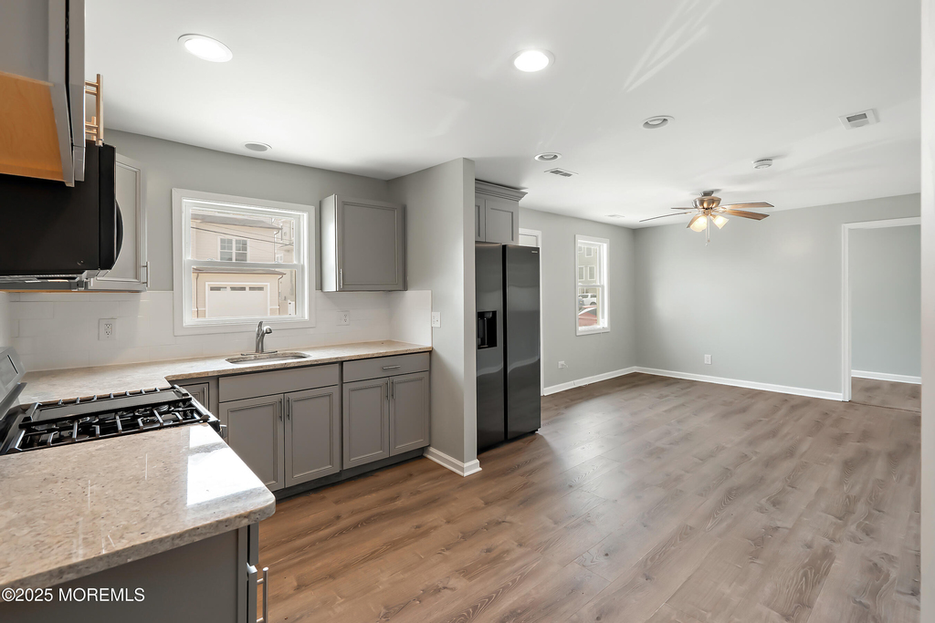 40 Bay Shore Drive - Photo 3