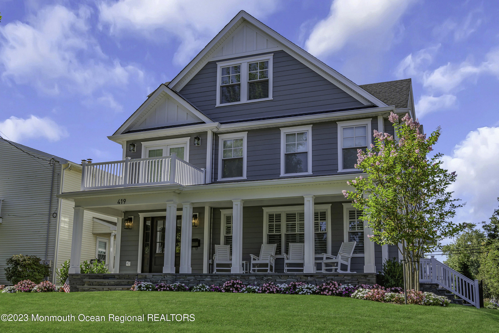 419 10th Avenue - Photo 14
