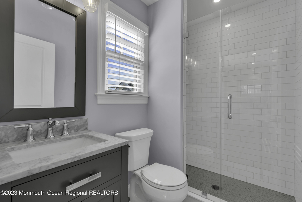 419 10th Avenue - Photo 11