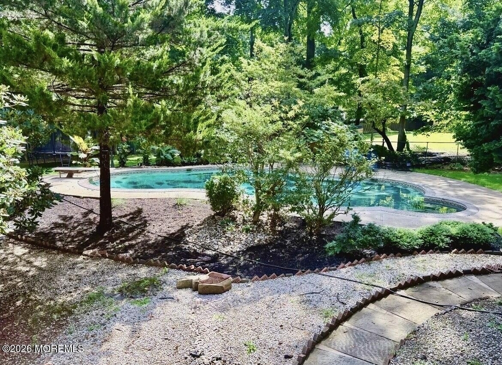18 Seven Oaks Drive - Photo 32