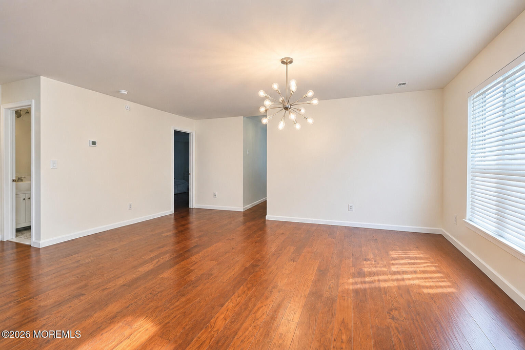 10 Madison Court - Photo 4