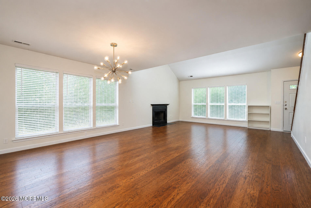 10 Madison Court - Photo 3