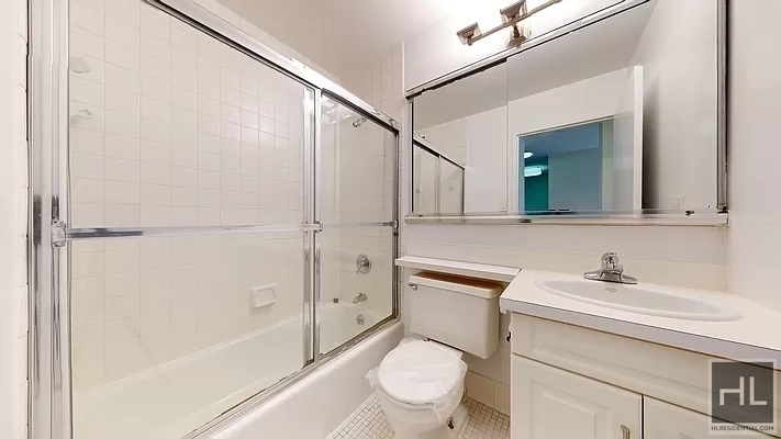 East 71st Street - Photo 5